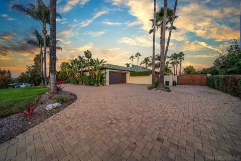 Exterior - 3128 Los Verdes Dr, Fallbrook, CA 92028 photo 14 of 15