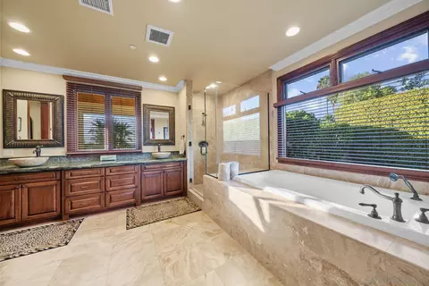 Bath - 3128 Los Verdes Dr, Fallbrook, CA 92028 photo 1 of 5