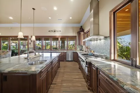 Kitchen - 3128 Los Verdes Dr, Fallbrook, CA 92028 photo 6 of 7