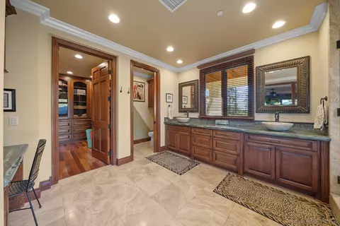 Bath - 3128 Los Verdes Dr, Fallbrook, CA 92028 photo 2 of 5