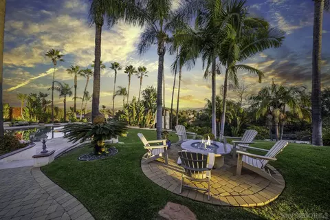 Exterior - 3128 Los Verdes Dr, Fallbrook, CA 92028 photo 9 of 15