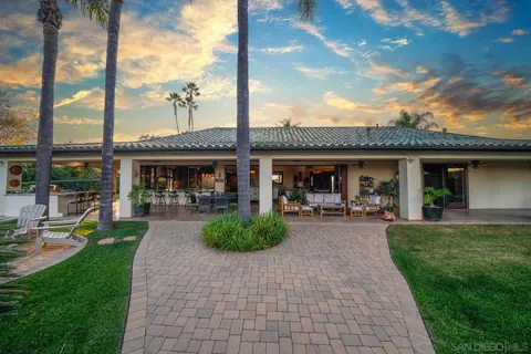 Exterior - 3128 Los Verdes Dr, Fallbrook, CA 92028 photo 8 of 15