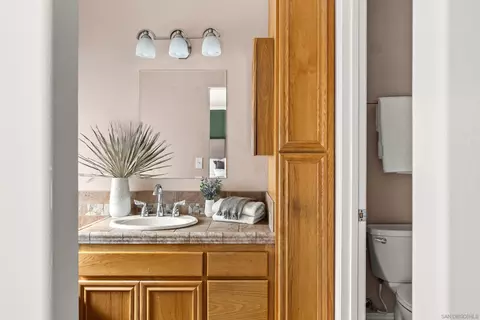 Bath - 845 Waterloo Ave, El Cajon, CA 92019 photo 2 of 4