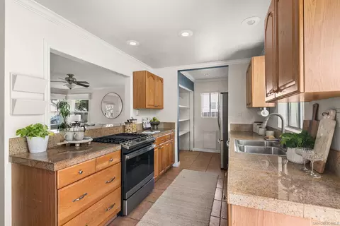 Kitchen - 845 Waterloo Ave, El Cajon, CA 92019 photo 2 of 2