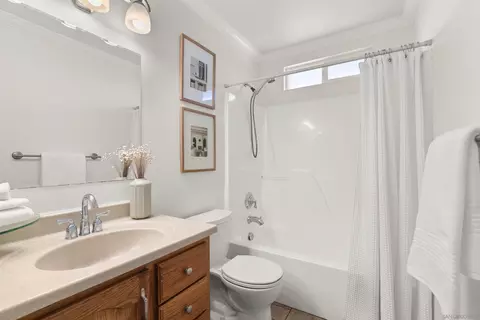 Bath - 845 Waterloo Ave, El Cajon, CA 92019 photo 4 of 4