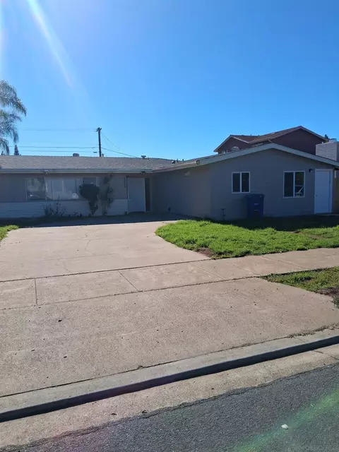 1355 Bluebell Way, El Cajon, CA 92021