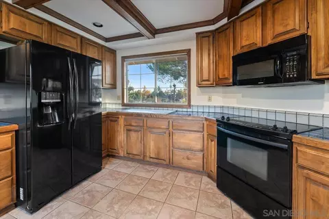40781 Via De La Roca, Fallbrook, CA 92028 photo 8