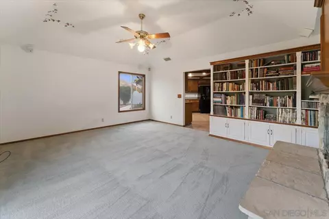 40781 Via De La Roca, Fallbrook, CA 92028 photo 13