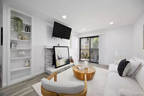 Living - 1483 Broadway #N, El Cajon, CA 92021 photo 3 of 4