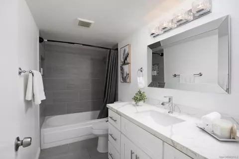 Bath - 1483 Broadway #N, El Cajon, CA 92021 photo 3 of 3