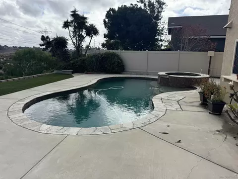 368 Leeward Ct, Oceanside, CA 92054 photo 2