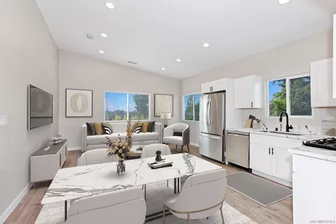 5040 54th, San Diego, CA 92115