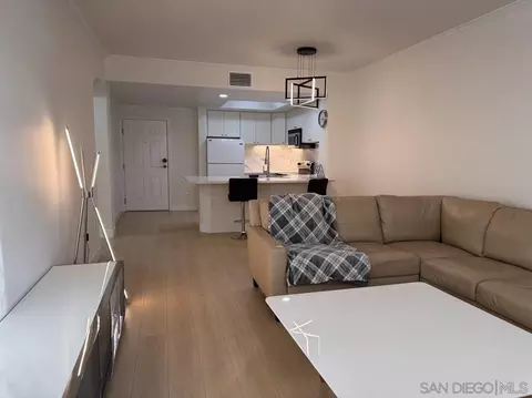 9263 Regents Rd #B202, La Jolla, CA 92037 photo 11