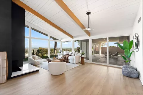 5633 Soledad Mountain Rd, San Diego, CA 92037 photo 4