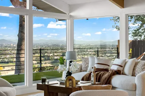 5633 Soledad Mountain Rd, San Diego, CA 92037 photo 9