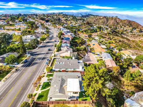 5633 Soledad Mountain Rd, San Diego, CA 92037 photo 52