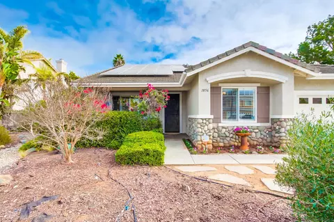 1856 Autumn Ln, Vista, CA 92084