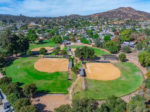 View/Area - 12649 Avenida De Espuela, Poway, CA 92064 photo 4 of 4