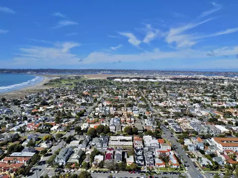 929-931 E Ave, Coronado, CA 92118 photo 9