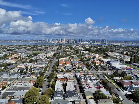 929-931 E Ave, Coronado, CA 92118 photo 8