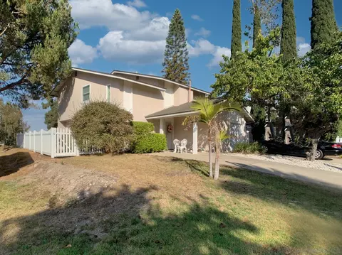 Exterior - 2239 Ledgeview Ln, Spring Valley, CA 91977 photo 5 of 7
