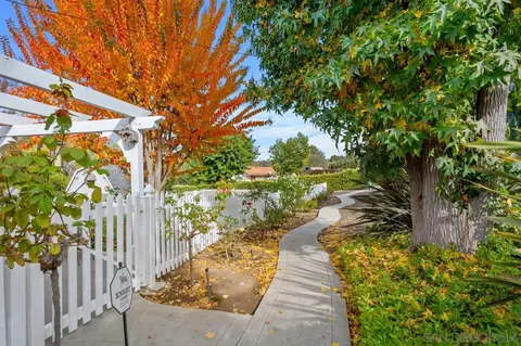 Exterior - 1346 El Nido Dr, Fallbrook, CA 92028 photo 10 of 32