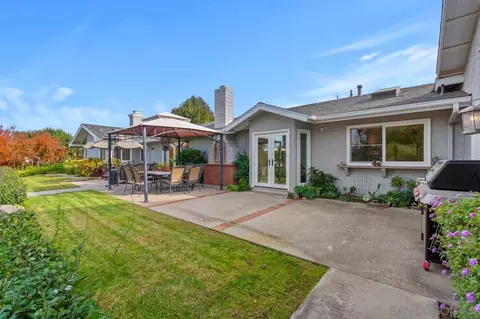 Exterior - 1346 El Nido Dr, Fallbrook, CA 92028 photo 9 of 32