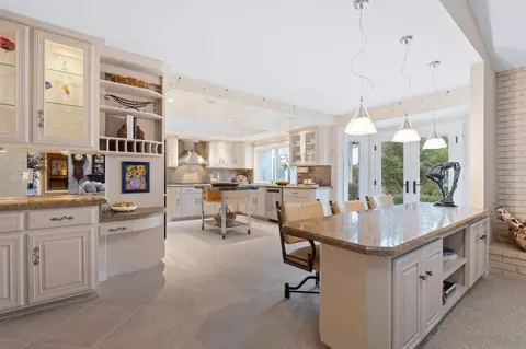 Kitchen - 1346 El Nido Dr, Fallbrook, CA 92028 photo 3 of 7