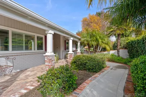 Exterior - 1346 El Nido Dr, Fallbrook, CA 92028 photo 5 of 32