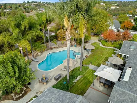 View/Area - 1346 El Nido Dr, Fallbrook, CA 92028 photo 8 of 8