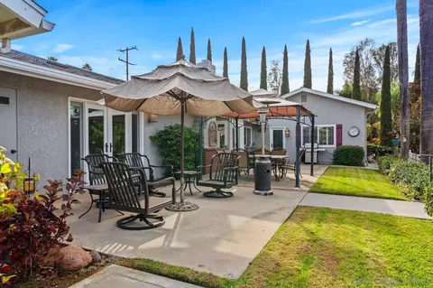 Exterior - 1346 El Nido Dr, Fallbrook, CA 92028 photo 8 of 32