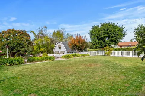 Exterior - 1346 El Nido Dr, Fallbrook, CA 92028 photo 17 of 32