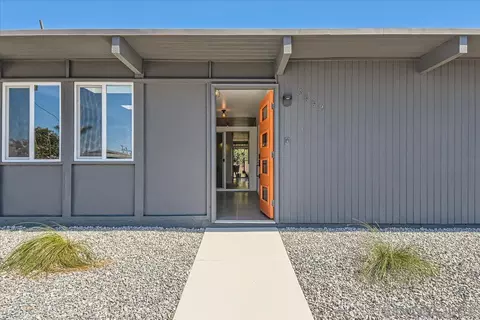Exterior - 3449 Las Vegas Dr, Oceanside, CA 92054 photo 4 of 6