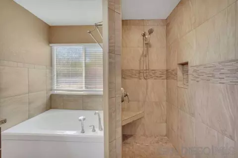 Bath - 1894 Avenida Aragon, Oceanside, CA 92056 photo 5 of 5