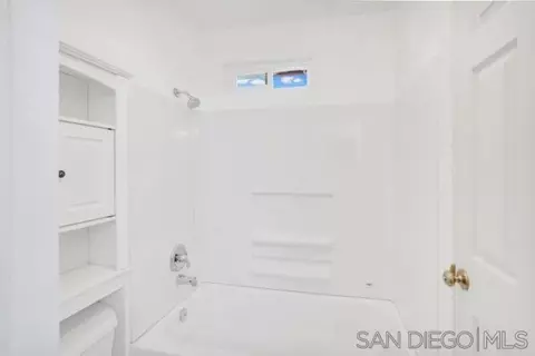 Bath - 1894 Avenida Aragon, Oceanside, CA 92056 photo 3 of 5