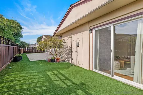 Exterior - 708 E Solana Cir, Solana Beach, CA 92075 photo 4 of 5