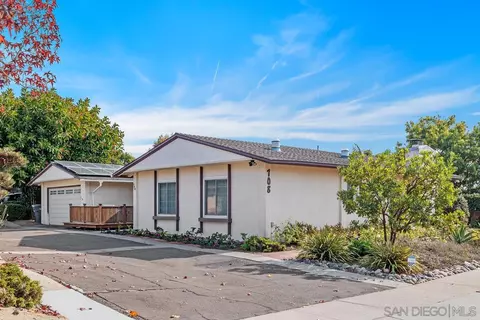 Exterior - 708 E Solana Cir, Solana Beach, CA 92075 photo 1 of 5