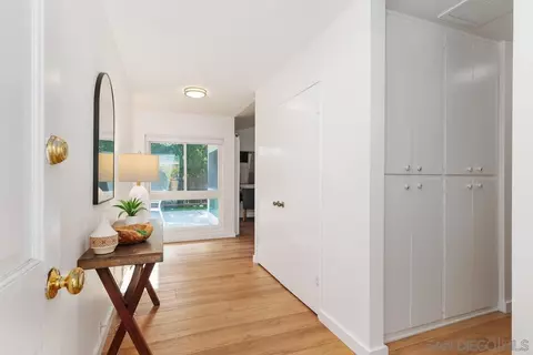 Entry Way - 708 E Solana Cir, Solana Beach, CA 92075 photo 1 of 2