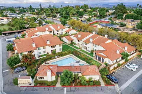 2425 Cranston Dr #23, Escondido, CA 92025