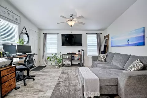 1549 N Vulcan Ave # 4, Encinitas, CA 92024 photo 4