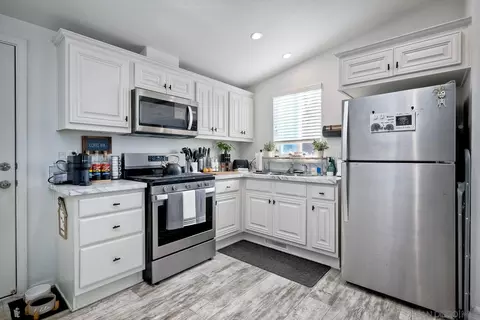 1549 N Vulcan Ave # 4, Encinitas, CA 92024 photo 7