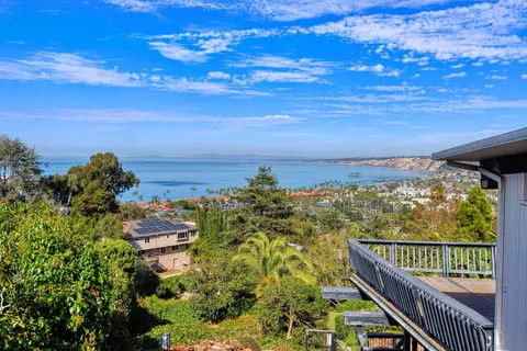 View/Area - 7872 Lookout Dr, La Jolla, CA 92037 photo 3 of 10