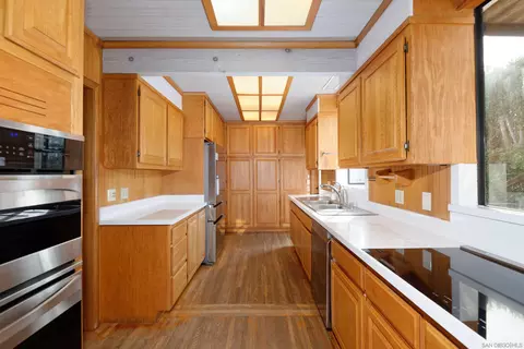 Kitchen - 7872 Lookout Dr, La Jolla, CA 92037 photo 1 of 1