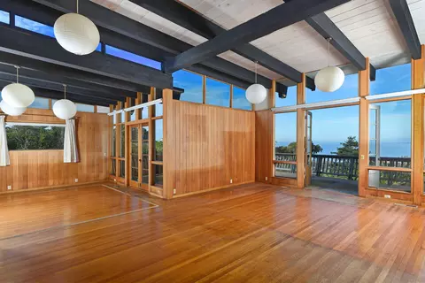 Living - 7872 Lookout Dr, La Jolla, CA 92037 photo 1 of 8