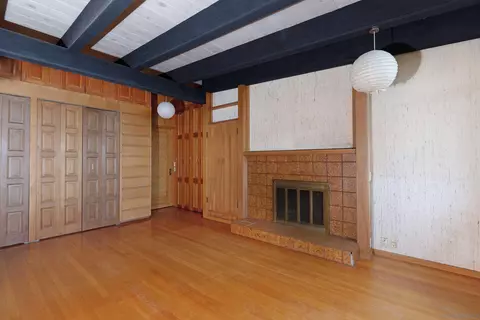 Living - 7872 Lookout Dr, La Jolla, CA 92037 photo 5 of 8