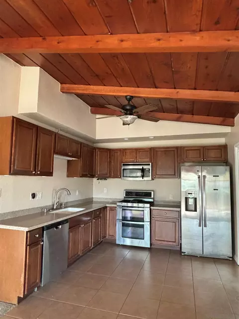 Kitchen - 10011 Tamil Rd, Lakeside, CA 92040 photo 1 of 1