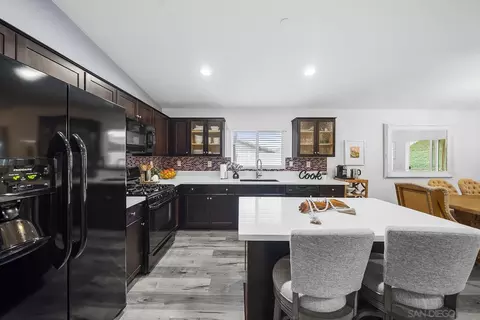 Kitchen - 33101 Big Range Dr, Winchester, CA 92596 photo 6 of 6