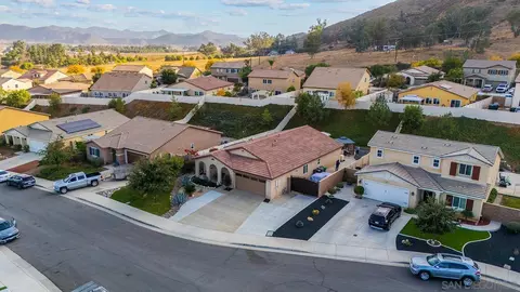 View/Area - 33101 Big Range Dr, Winchester, CA 92596 photo 2 of 16