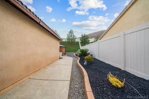 Exterior - 33101 Big Range Dr, Winchester, CA 92596 photo 11 of 18