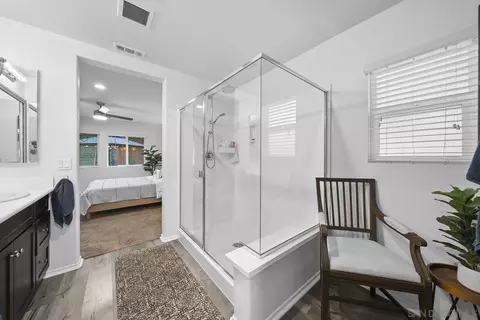 Bath - 33101 Big Range Dr, Winchester, CA 92596 photo 5 of 5